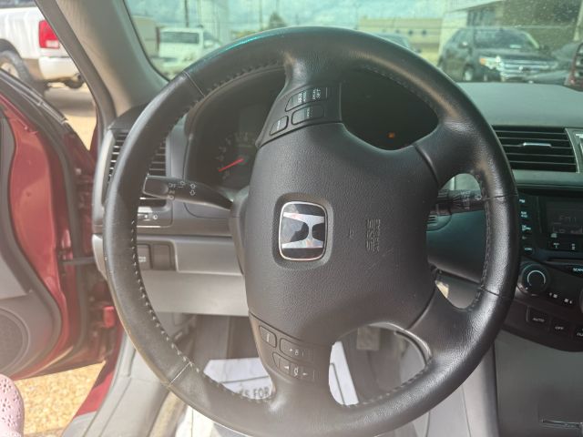 2005 Honda Accord EX V-6 Sedan AT with
