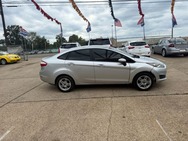 2019 Ford Fiesta SE Sedan