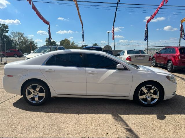 2011 Chevrolet Malibu 2LT