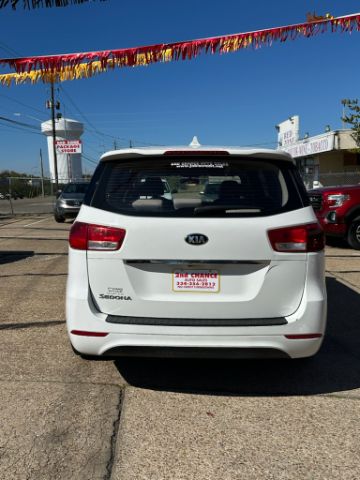 2016 Kia Sedona L