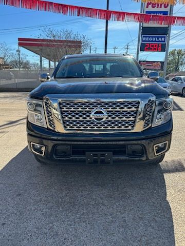 2017 Nissan TITAN Platinum Reserve