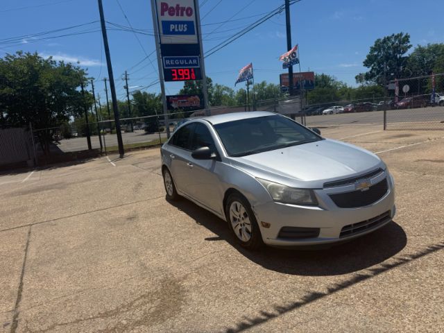 2013 Chevrolet Cruze LS Auto