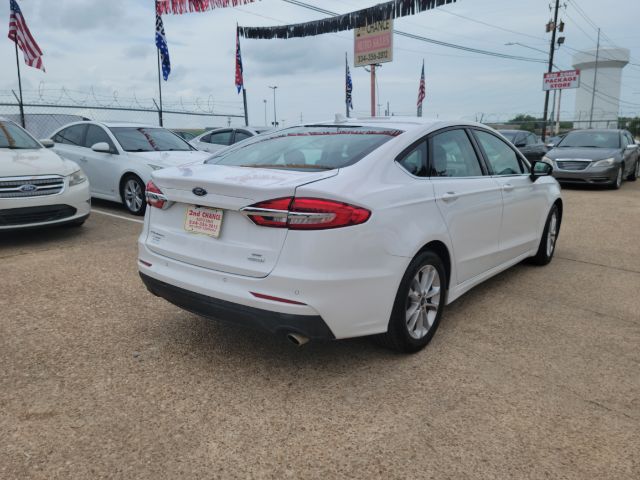 2020 Ford Fusion SE